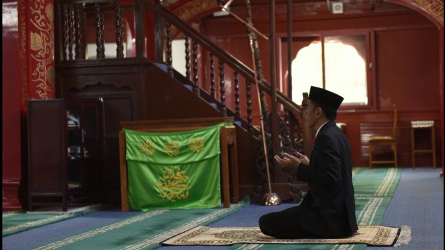 Jokowi di Masjid Niejie Bejing (Foto: Setkab)