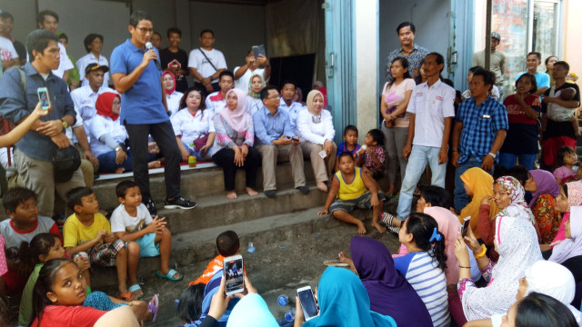 Sandiaga di Pademangan Barat. (Foto: Wandha Hidayat/kumparan)