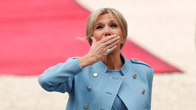 Brigitte Trogneux, istri Macron. (Foto: REUTERS/Yoan Valat/Pool)