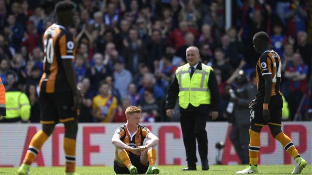 Hull harus angkat kaki dari Premier League. (Foto: Reuters/Tony O'Brien )