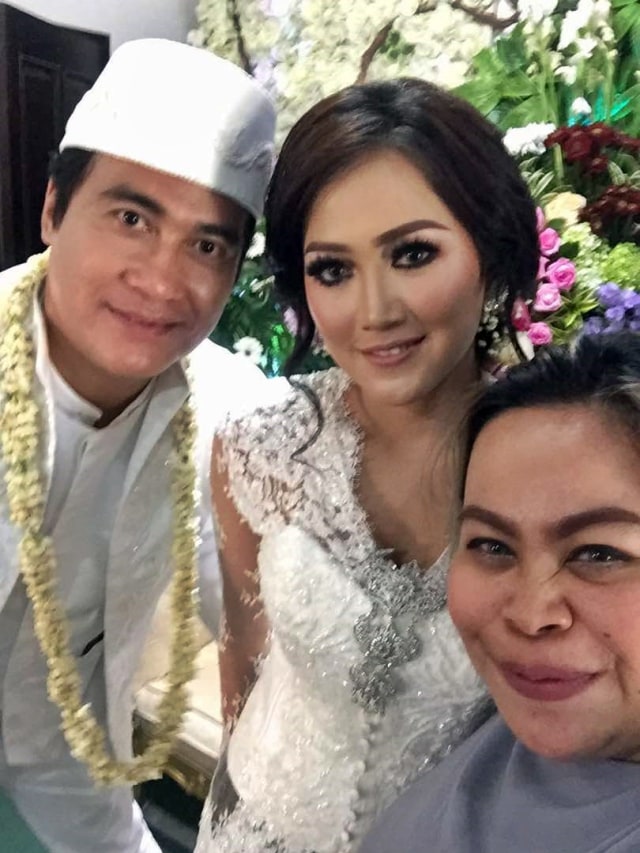 Adjie Pangestu dan Novita Petria (Foto: Dok. Ceremony Wedding Organizer)