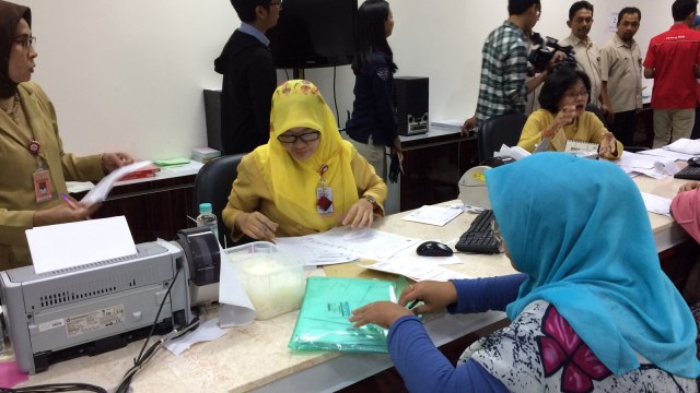 Pelayanan di Rumah Sakit Dharmais. (Foto: Kelik Wahyu/kumparan)