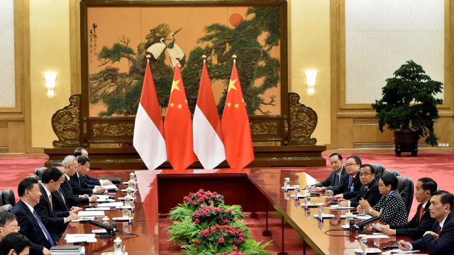 President Jokowi dalam pertemuan dengan China. (Foto: Reuters/Kenzaburo Fukuhara)