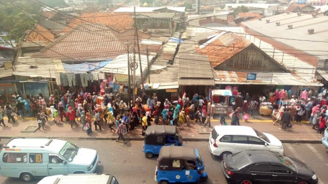 Suasana kawasan Stasiun Tanah Abang (Foto: Nadia Riso/kumparan)