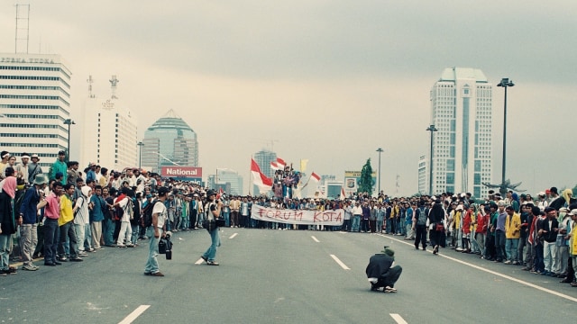 Aksi Mei 1998 (Foto: Dok. Muhammad Firman Hidayatullah)