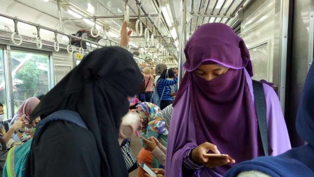 Selama Lebaran Gerbong Krl Khusus Wanita Tak Akan Ditambah 