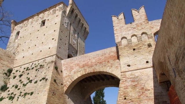 Castello di Montefiore (Foto: iluoghidelsilenzio.it)