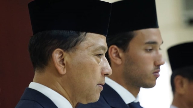 Glenn Walian dan Ezra Walian.