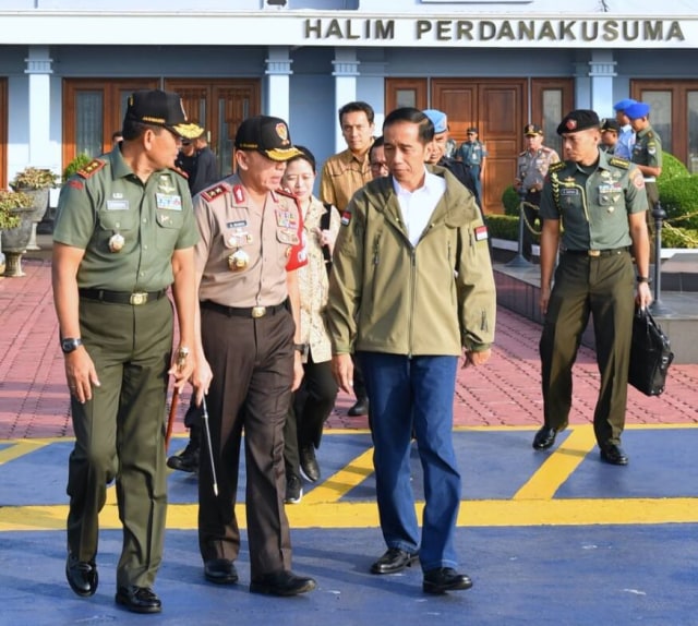 Presiden Joko Widodo Bertolak ke Natuna (Foto: Biro Pers, Media, dan Informasi Sekretariat Presiden)