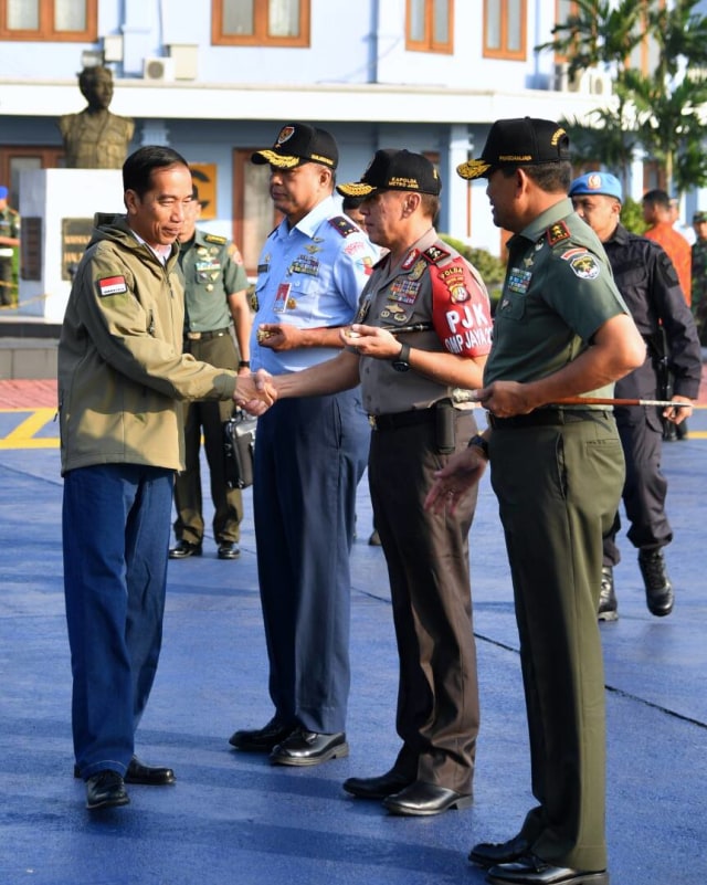 Presiden Joko Widodo Bertolak ke Natuna (Foto: Biro Pers, Media, dan Informasi Sekretariat Presiden)