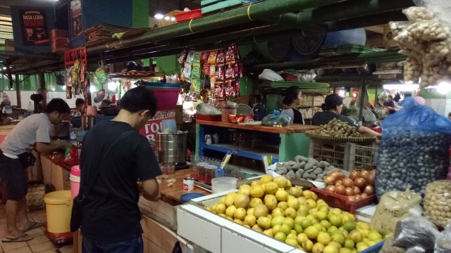 Penjual bumbu di pasar tradisional. (Foto: Nicha Muslimawati/kumparan)