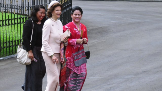 Ratu Silvia dan Ibu Iriana Jokowi di Istana (Foto: Yudhistira Amran Saleh/kumparan)