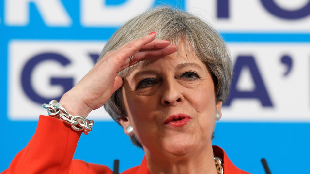 Theresa May (Foto: Reuters/Toby Melville)