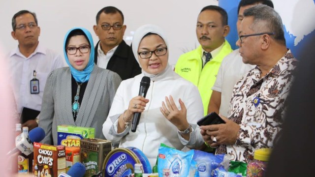 Pengawasan makanan oleh BPOM  (Foto: Dok. Humas BPOM)