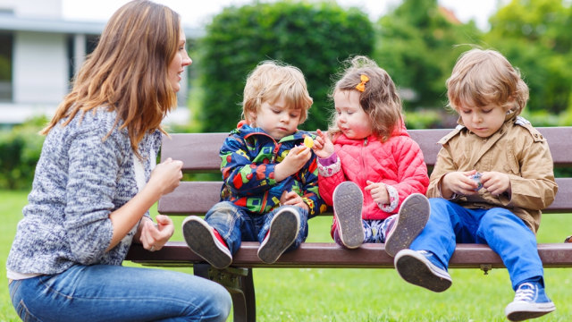 Berikan bayi camilan yang sehat (Foto: Thinkstock)