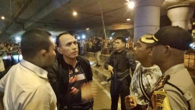 Kapolda M Iriawan di Terminal Kampung Melayu (Foto: Aria Pradana/kumparan)