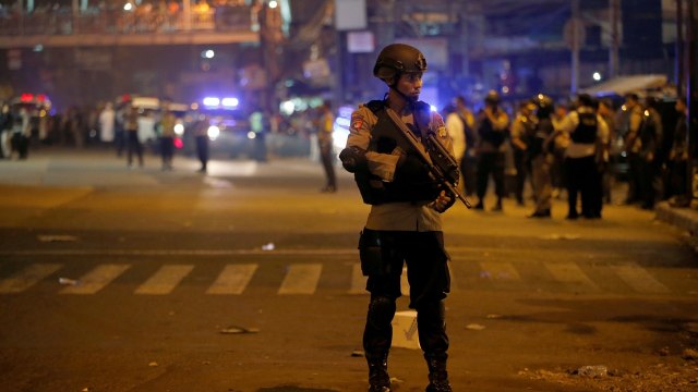 Ledakan di Kampung Melayu (Foto:  REUTERS/Darren Whiteside)