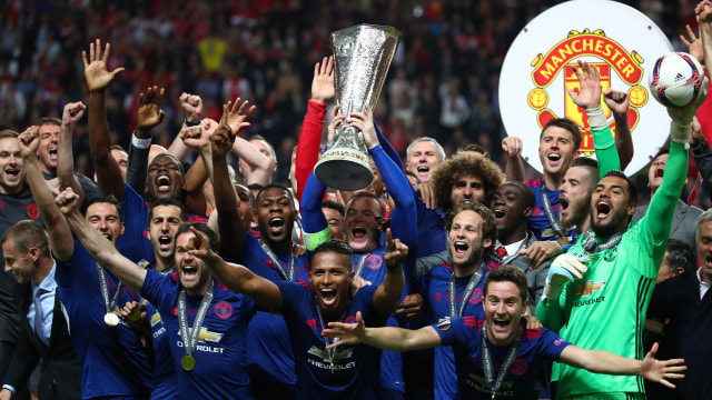 Pemain United merayakan keberhasilan (Foto: Michael Dalder/ Reuters )