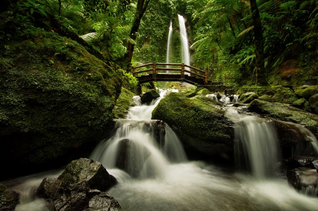 Menikmati Indahnya “The Lost Paradise” Air Terjun Jumog, Karanganyar