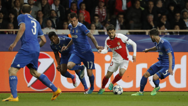 Bernardo Silva (kedua dari kanan) (Foto: Eric Gaillard/Reuters )