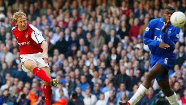 Ray Parlour di final Piala FA 2002. Foto: Reuters