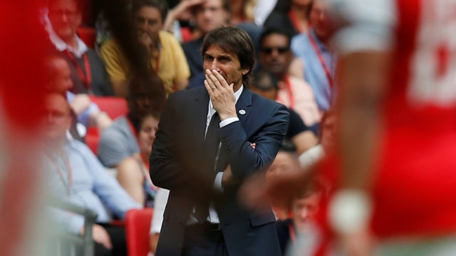 Saatnya Conte mengevaluasi Chelsea. (Foto: Reuters/Andrew Yates)