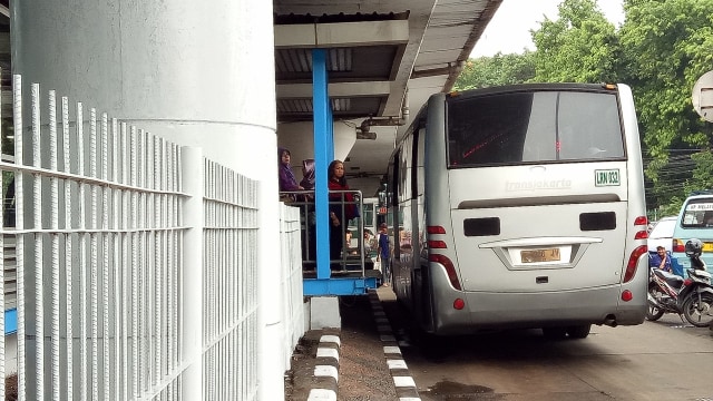 Halte TransJ Kampung Melayu sudah beroperasi Foto: Diah Harni/kumparan