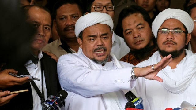 Rizieq Syihab. Foto: Reuters/Beawiharta