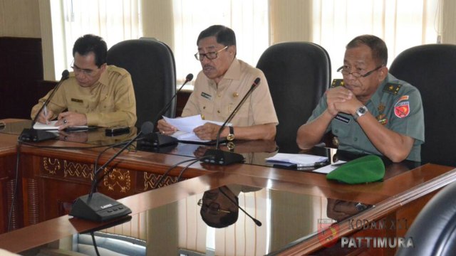 TNI-Polri dan Pemprov Maluku Rapat Terorisme (Foto: Kodam Pattimura)