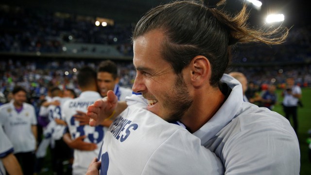 Bale usai menjuarai La Liga 2016/2017 (Foto: Juan Medina/Reuters)