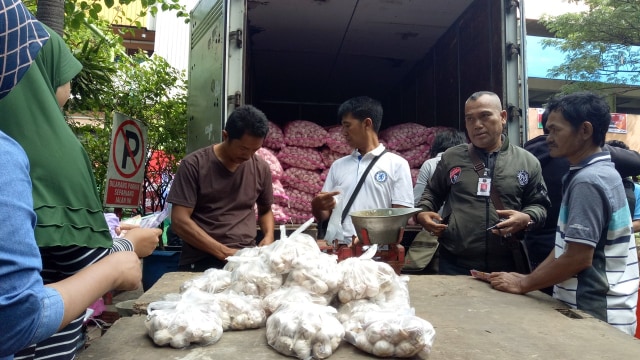 Kemendag Gelar Operasi Bawang Putih  (Foto: Novan Nurul Alam/kumparan)