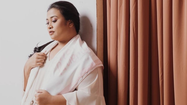 Busana lebaran plus size (Foto: Instagram/@pofeleve)
