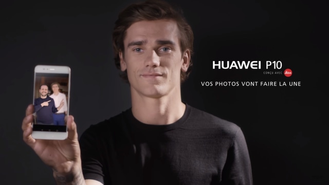 Antoine Griezmann dan ponsel Huawei. (Foto: Huawei France)