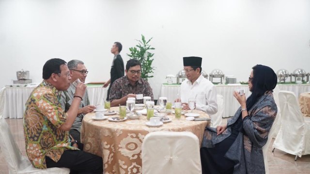 Sri Mulyani buka puasa bersama Imam Besar Istiqlal (Foto: Dok. Facebook Sri Mulyani)