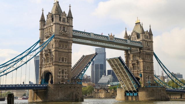 Jembatan ikonik di London (Foto: Thinkstock)