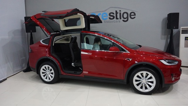 Tesla Model X (Foto: Gesit Prayogi/kumparan)