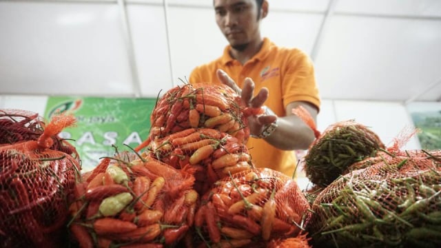 Pasar Murah di area Kementerian Perdagangan (Foto: Aditia Noviansyah/kumparan)