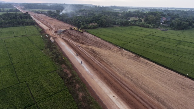 Tol Batang-Semarang di ruas Gringsing (Foto: Hafidz Mubarak/ANTARA)