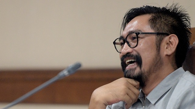 Tersangka kasus Hambalang, Choel Mallarangeng (Foto: ANTARA FOTO/Sigid Kurniawan)