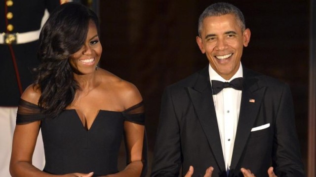 Michelle dan Obama (Foto: Reuters/Mike Theiler)