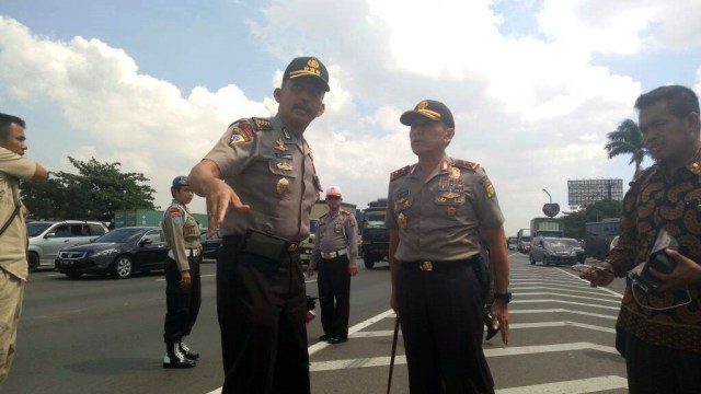 Metro 1 meninjau jalur mudik di Cikampek (Foto: Ainul Qalbi/kumparan)