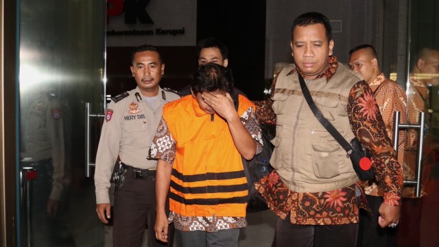 Amin Anwari usai diperiksa KPK. (Foto: Fanny Kusumawardhani/kumparan)