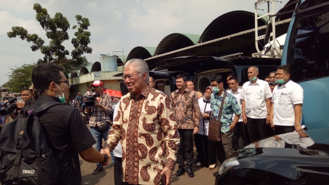 Mendag Cek Pasar Kramat Jati yang Terbakar (Foto: Ela Nurlaela/kumparan)