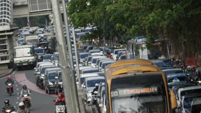 Macet Mampang Semanggi (Foto: Aditia Noviansyah/kumparan)