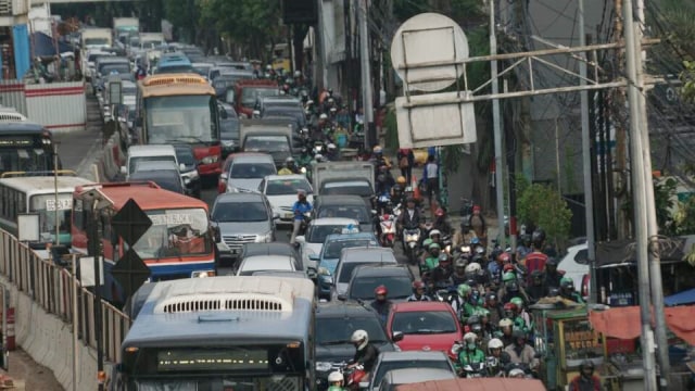 Macet dari arah Mampang ke Kuningan (Foto: Aditia Noviansyah/kumparan)