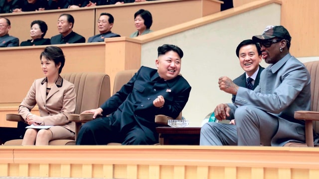 Kim Jong Un dan Dennis Rodman (Foto: REUTERS)