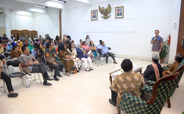 Perkenalan Pertama Dubes RI yang baru di Bangladesh dengan Masyarakat Indonesia (2)