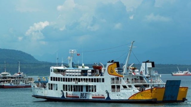 Kapal Ferry (Foto: Antara/Budi Candra Setya)