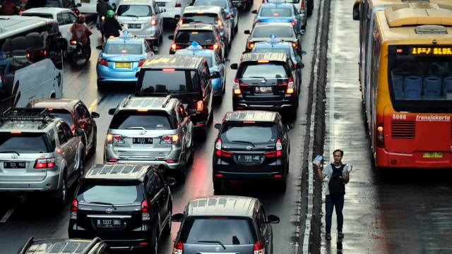 Kemacetan di ibu kota Jakarta Foto: REUTERS/Beawiharta
