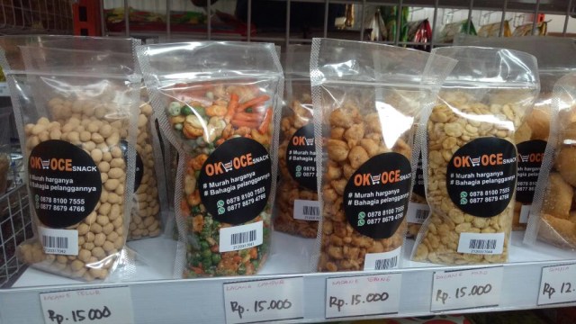 Produk OK OCE Mart (Foto: Wandha Nur/kumparan)